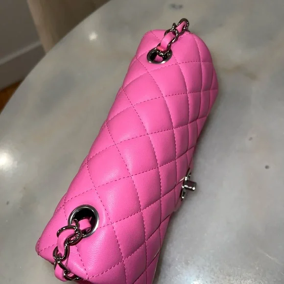 Chanel Pink Quilted Chain Bag - Picture 4 of 14